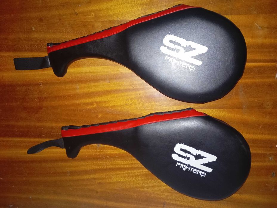 Лапи за Кик бокс