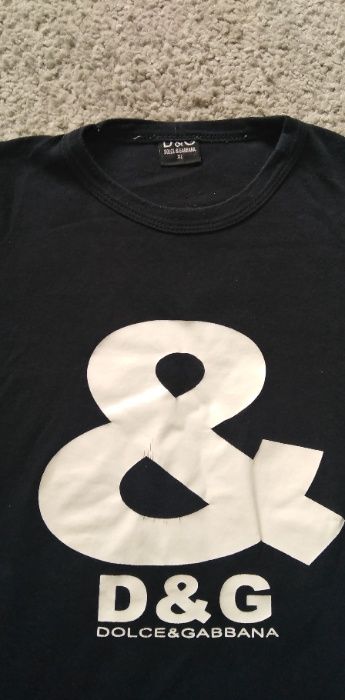 Vand Bluza sport D&G ,calitate,import.Marimea L,in stare buna.