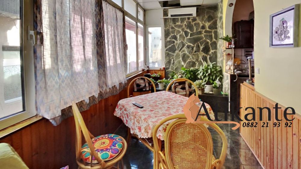 Продава се Четиристаен апартамент в София, Център - 130 кв.м за 5154 €/кв.м - Снимка #4