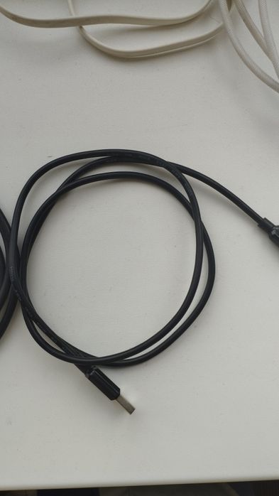 Продам зарядную кабель на Айфон