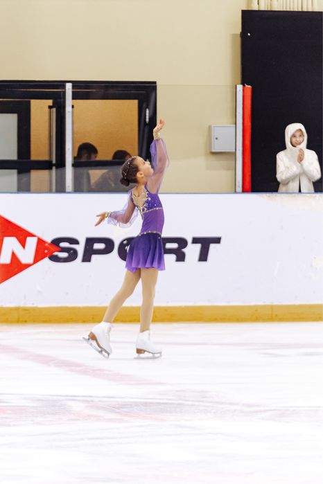 Продам платье для фигурного катания