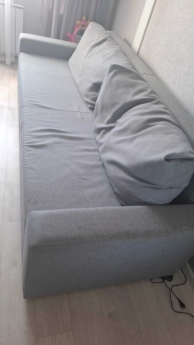 Диван серый от IKEA
