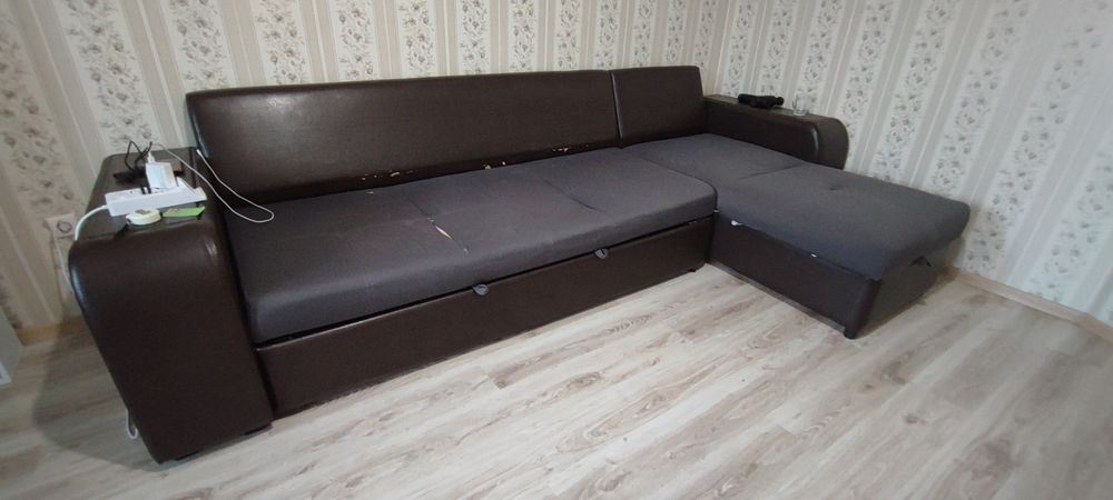 Продам б/у диван