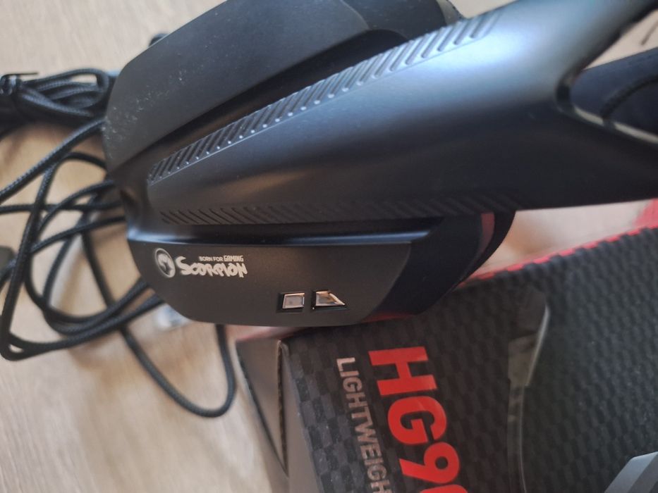 Vând casti gaming Marvo Scorpion Wireless