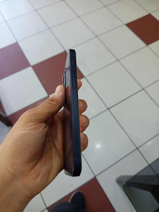 iPhone 12,karobka dakument bilan