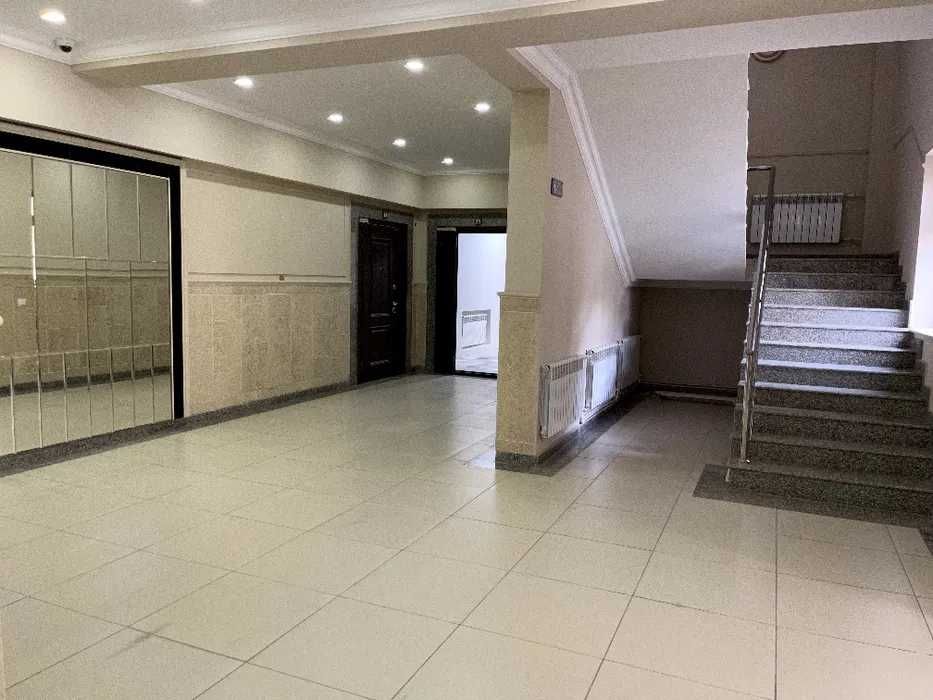 Сдается премиум квартира со своей террасой 2/1/7 ЖК Янги дархан