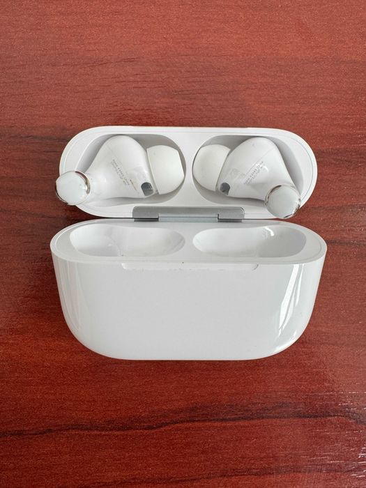 OFERTĂ PAȘTE – Căști AirPods Pro 3 | Sunet clar + livrare rapidă