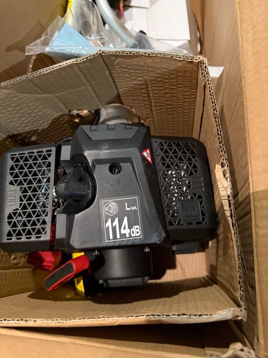 Чисто нов бензинов тример с електически стартер Parkside Performance