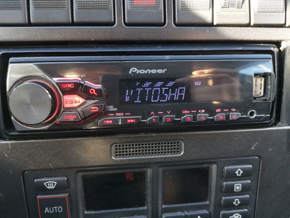 Pioneer Mvh 180ub