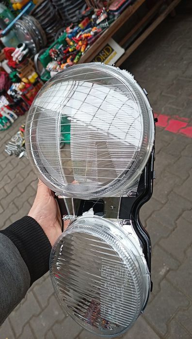 Стекло фара Мерс 210