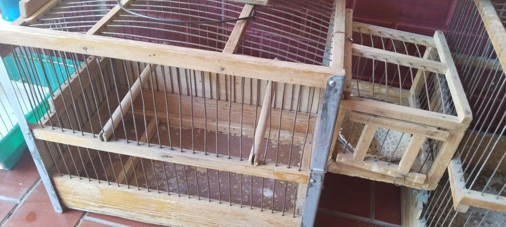 Продаются клетки для птиц