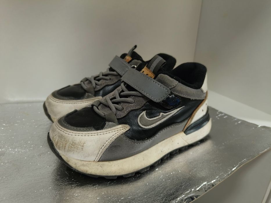 Кроссовки детские