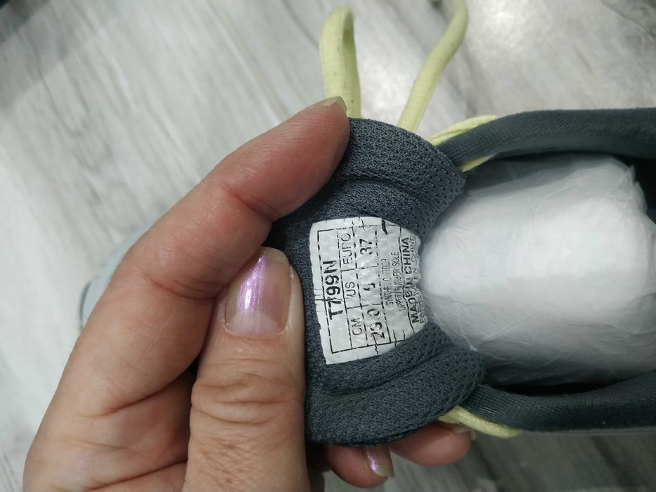 Маратонки ASICS 37 размер Професионални