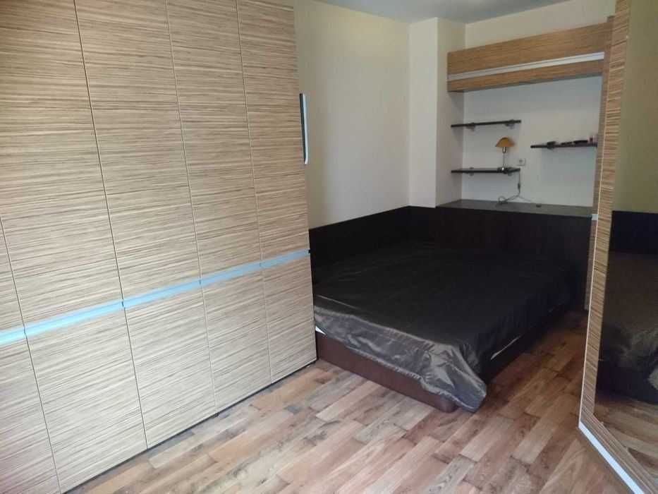 Продава се Двустаен апартамент в София, Център - 65 кв.м за 2585 €/кв.м - Снимка #4