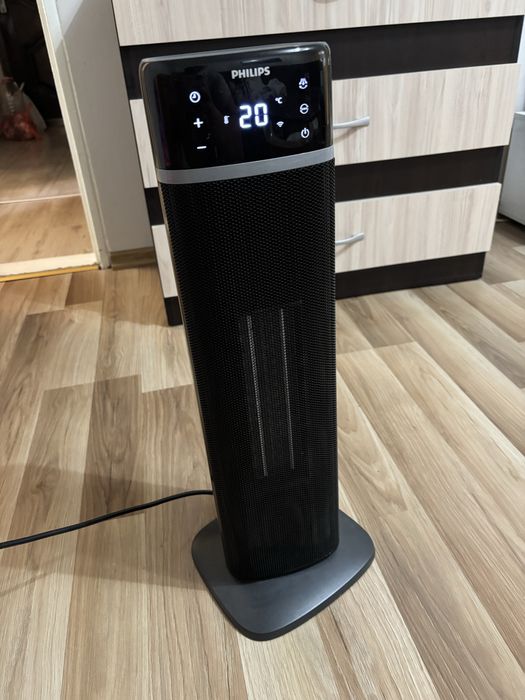 Интелигентният вертикален керамичен отоплителен уред Philips 5000 Series