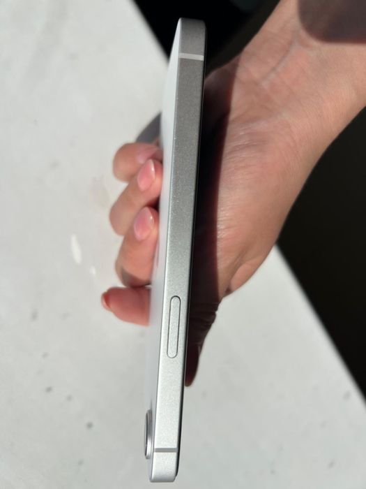 IPhone 16 E, 256 ГБ