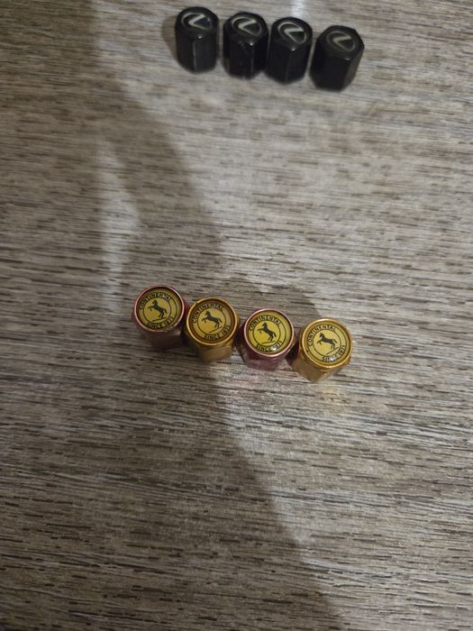 Продавам капачки за джанти капачките са използвани но в добро състояни