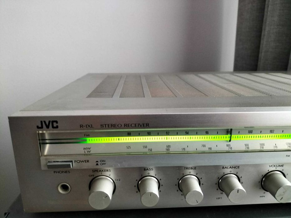 JVC    amplituner