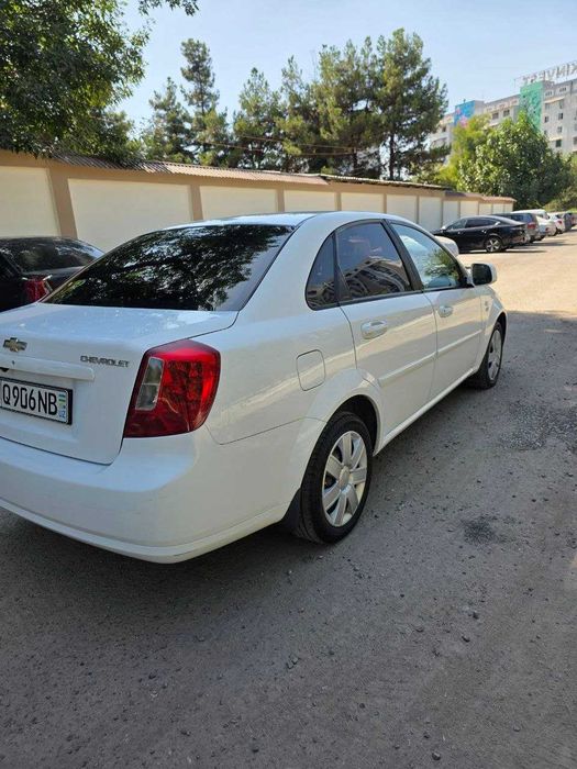 Gentra oq rang 2015 yil