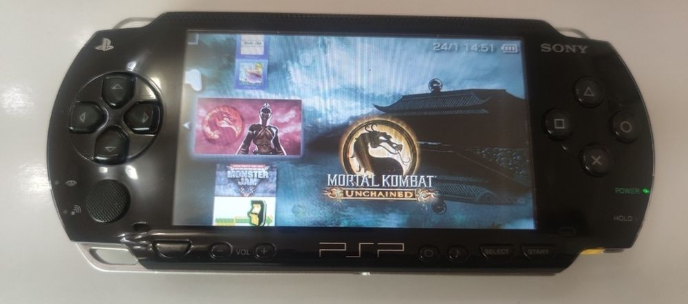 PSP-1004+64 gb+160 Игри