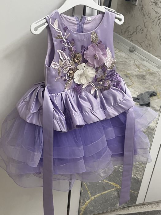 Продается нарядное Платье