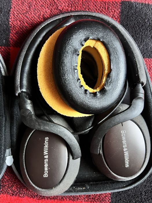 Căști Bowers Wilkins PX7 S2e cu anulare a zgomotului