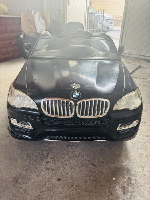 Продам детскую электромашину BMW X6