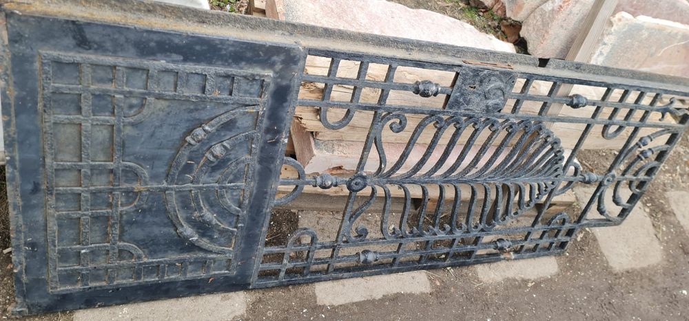 Usa veche fier forjat.usa dubla.gard.poarta