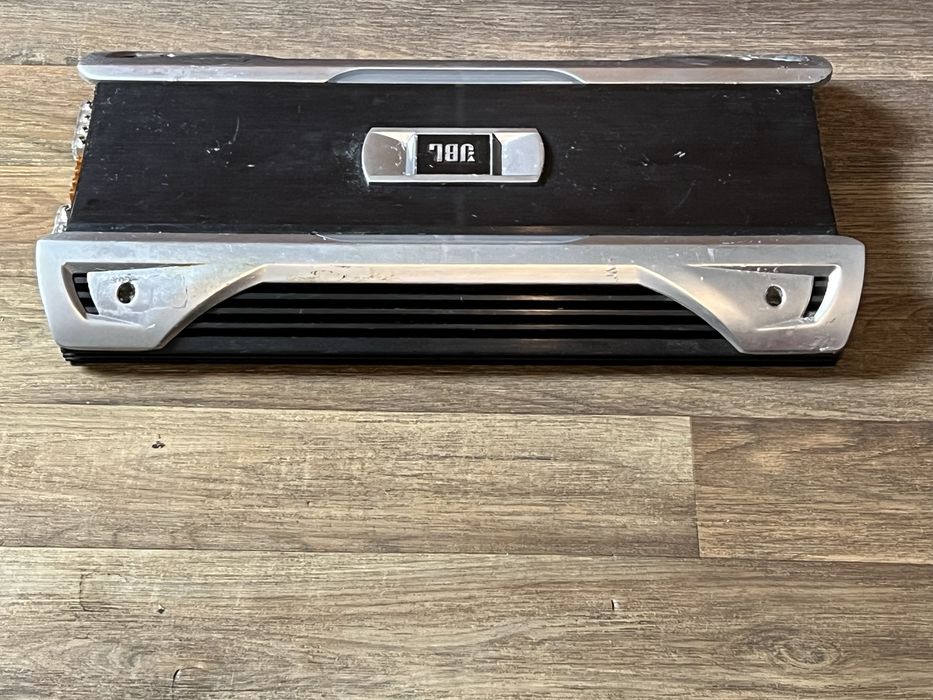 JBL Усилвател 1500 W