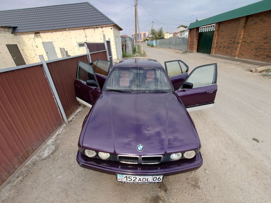 Продается БМВ Е32