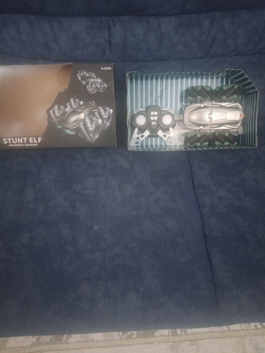 Машинка с пультом управленияоз