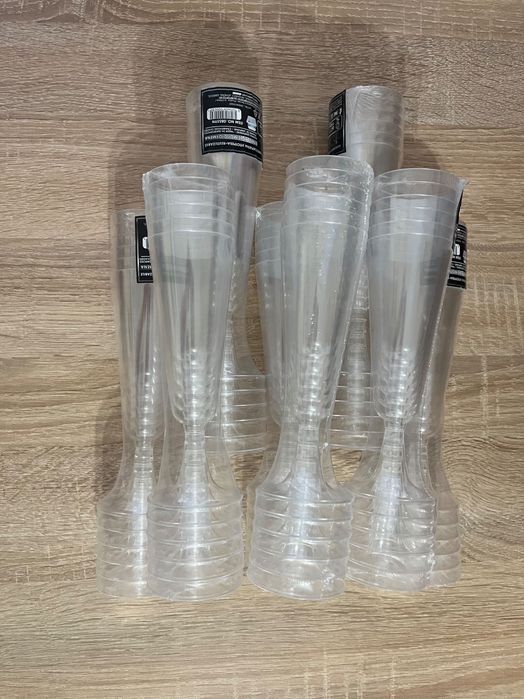 Пластмасови чаши за шампанско