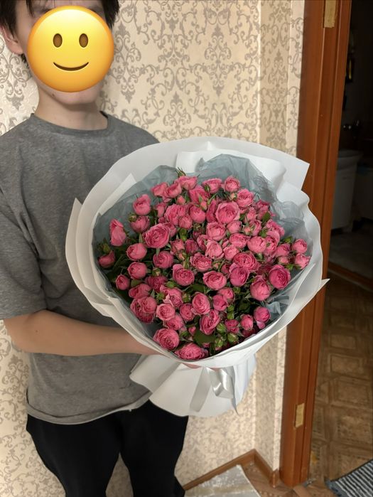 Букет из кустовых роз