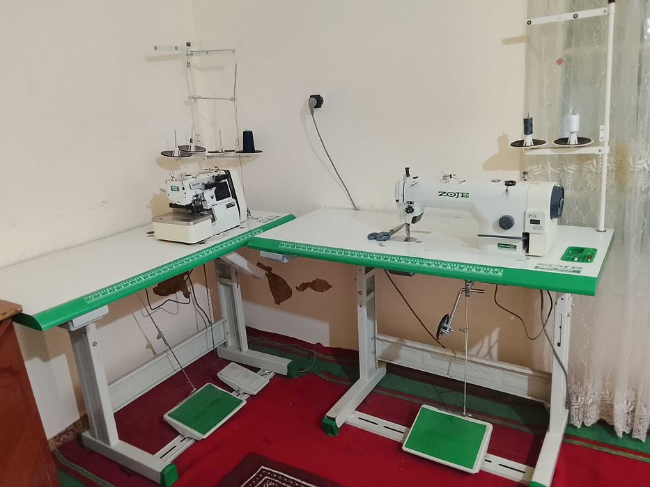 Швейная машина оверлок "ZoJe"