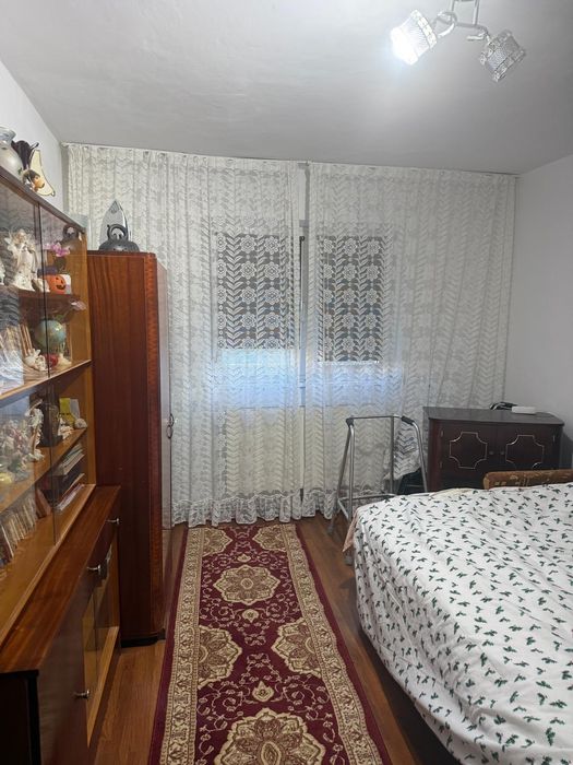 Vând apartament cu 2 camere în Gherla