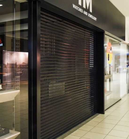 Рольставни с перфорацией для витрины