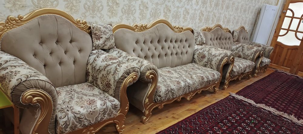 Кресло дивпн комплект 4 талик, сотилади холати яп янги , срочно!!!