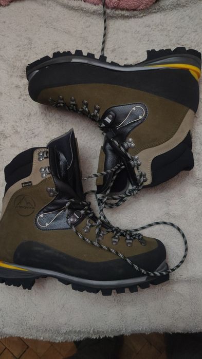 la sportiva karakorum, bocanci prindere coltari, noi