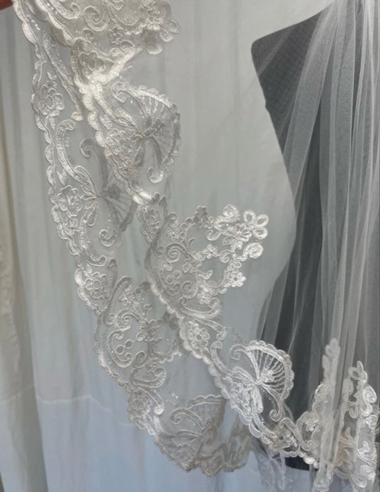 Voal de mireasa cu broderie