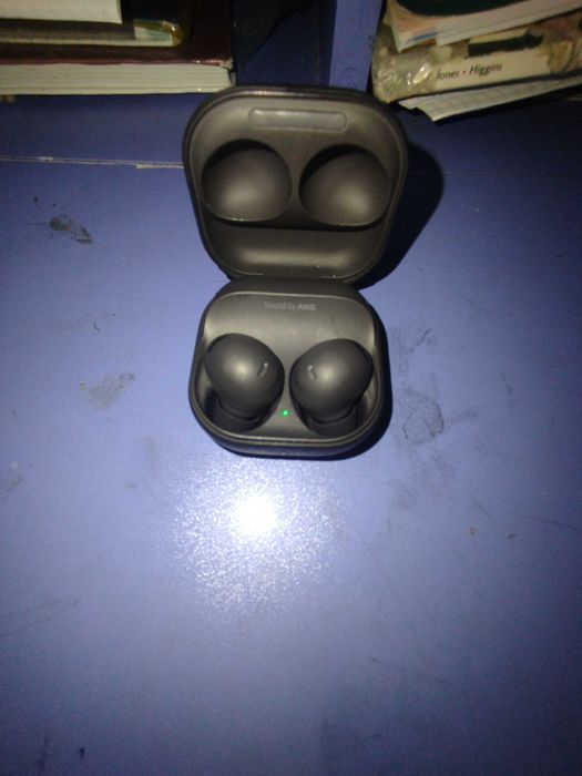 Samsung galaxy buds2 новая