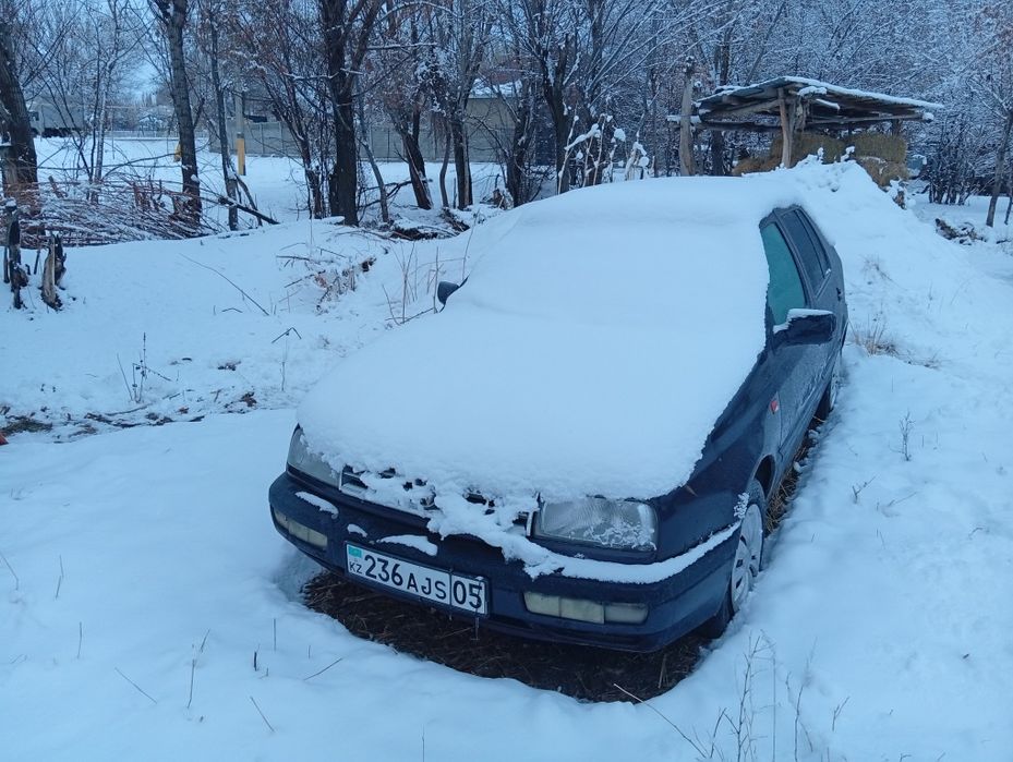 Фолцваген венто.