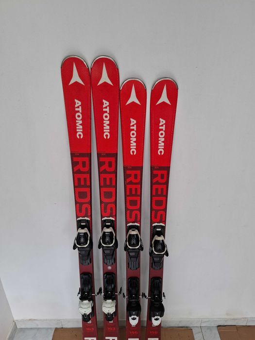Schiuri Atomic Redster RX 156 cm si 163 cm schi adulti