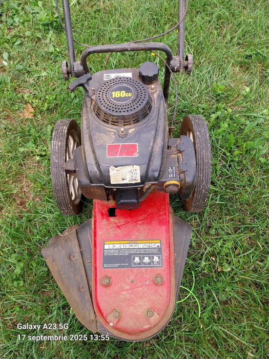 Motocoasa  pe doua roti cu fir