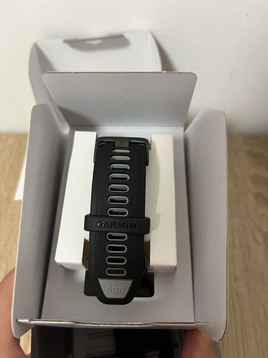 Ceas Garmin AMOLED Forerunner 265, 46 mm NOU