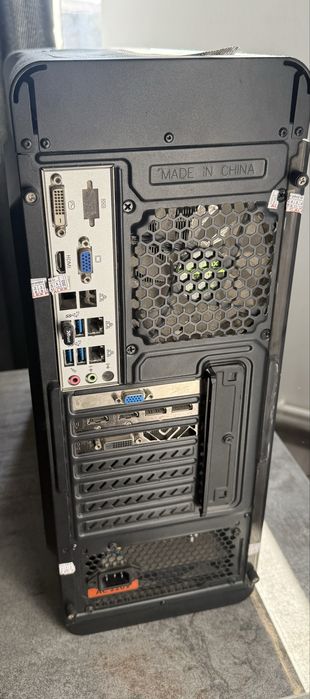 Vand PC Gaming  medium specs