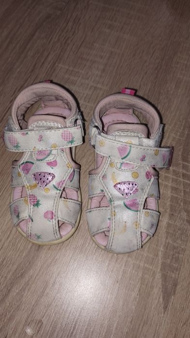 Детски маратонки за момиче