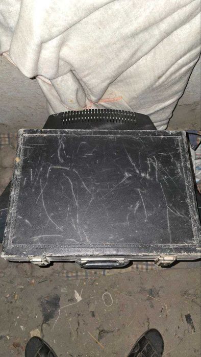 Продаётся дипломат саветский