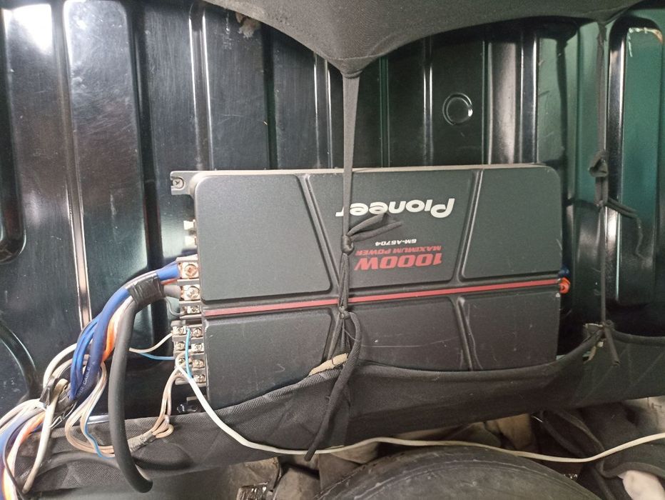 Usilitel 1000 tali 4 kanali va Bufer