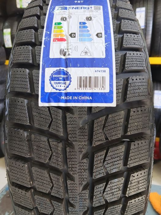 225 60 р16    Ling Long G-M Winter Ice 15 SUV