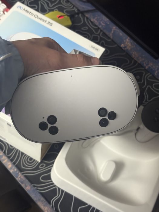 Meta quest 3s (2 месяца) идеал состояние